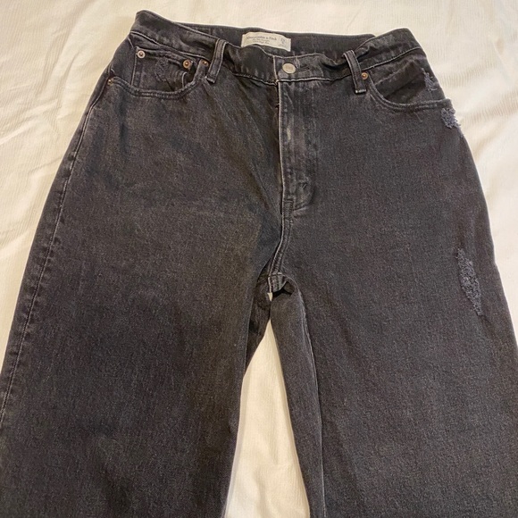 Abercrombie & Fitch 90s Ultra High Rise Straight Jeans - Picture 3 of 15